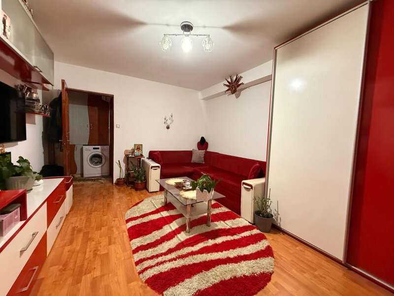 Iosfein, apartament 2 camere, 42 mp utili.